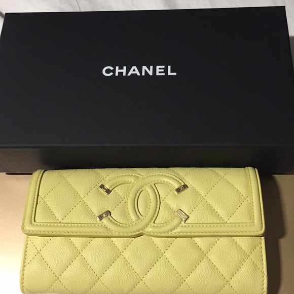 CHANEL Handbags - Wallet